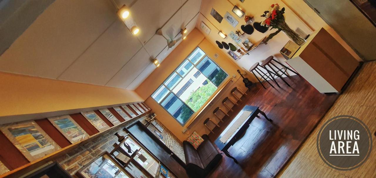 Albergue Escape Backpackers Kk Kota Kinabalu Exterior foto